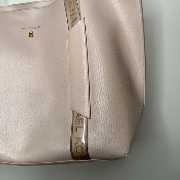 Michael Kors | Dusty Rose Tote Bag - Picture 11 of 16